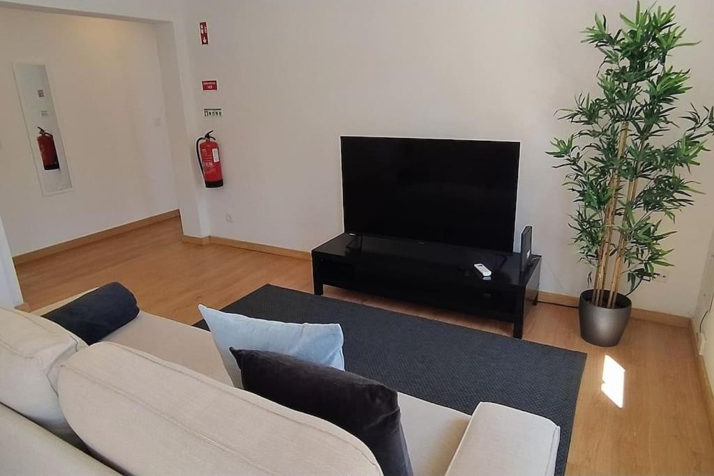 Lisboa/City/Sunny Apar/Metro/Airport/Wifi/Air Cond ภายนอก รูปภาพ